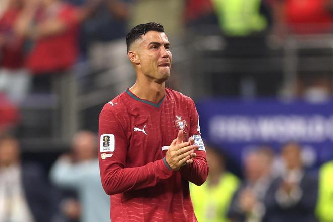 ESPN专家:詹姆斯大概率离开湖人 要腾5000万空间需放弃多人