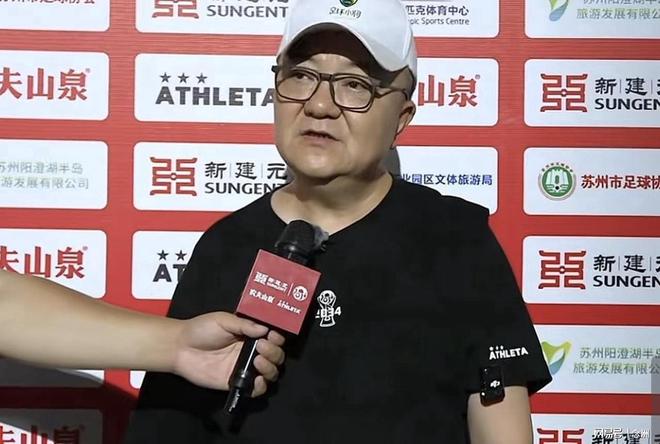 Coco悼念谢贤说出分开真相:没拿2000万,却卖了谢霆锋的劳斯莱斯