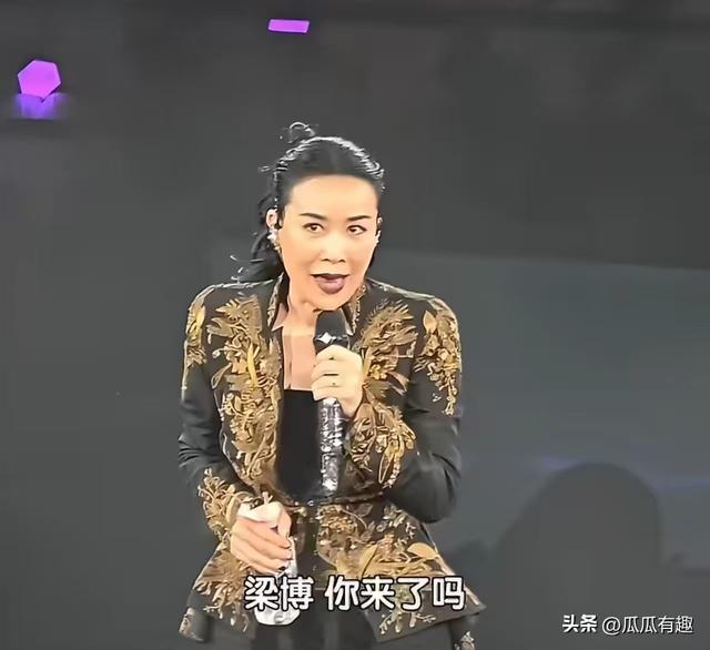 纽约出身邓恩盼尼克斯夺冠