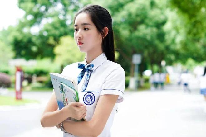 詹姆斯导29分逆转创生涯纪录：连赢东部双雄 成送女儿最佳生日礼物