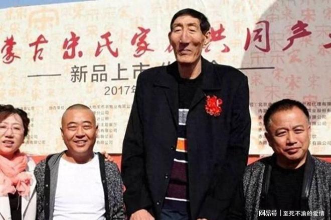 终于等到了!CBA暴力中锋打成大腿,广东队成最大赢家!