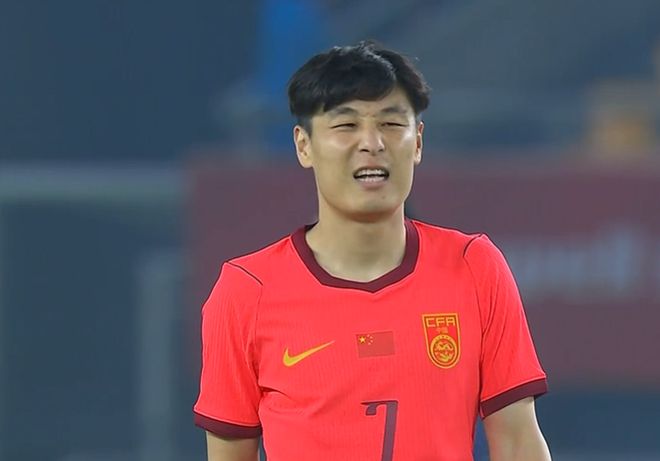 李平康:有个中超队工资突然断了,之前在外训练的账单也欠着