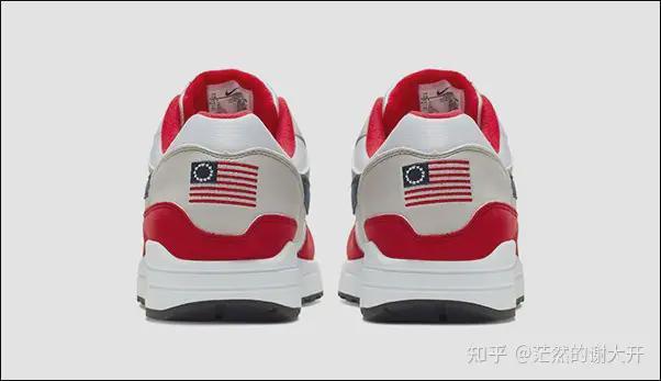 NBA新赛季前瞻:尼克斯卫冕难 76人豪组四巨头