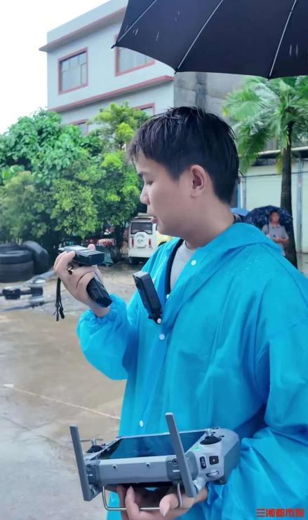 詹皇拒面谈,老板们只能发语音“求职”