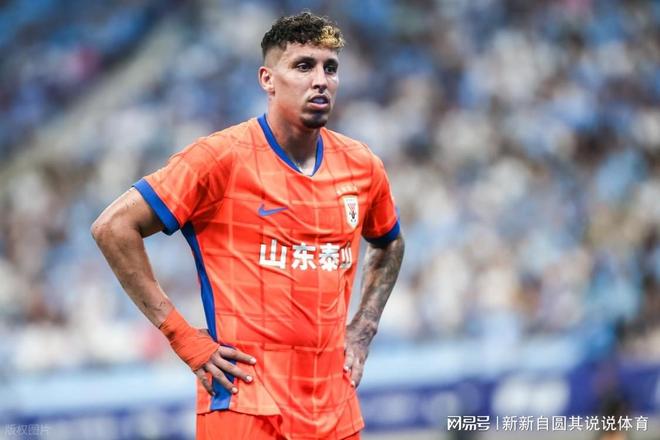 力压沙特门将奥韦斯,巴尔韦德当选FIFA全场最佳球员