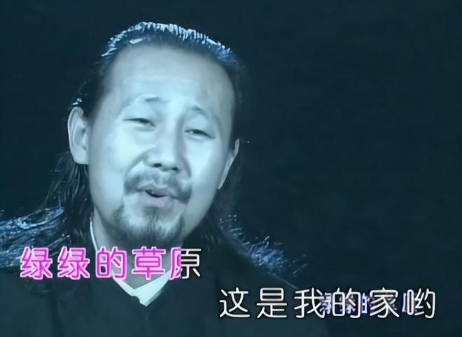 昭通360名球迷助阵滇超联赛决赛,一展“小苹果”风采