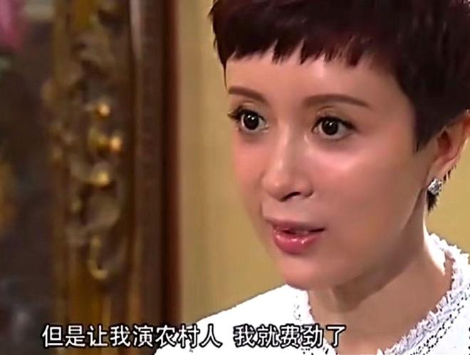 染红后微笑离场!前国脚怒批韦世豪:不顾集体利益 惯犯 永远改不了
